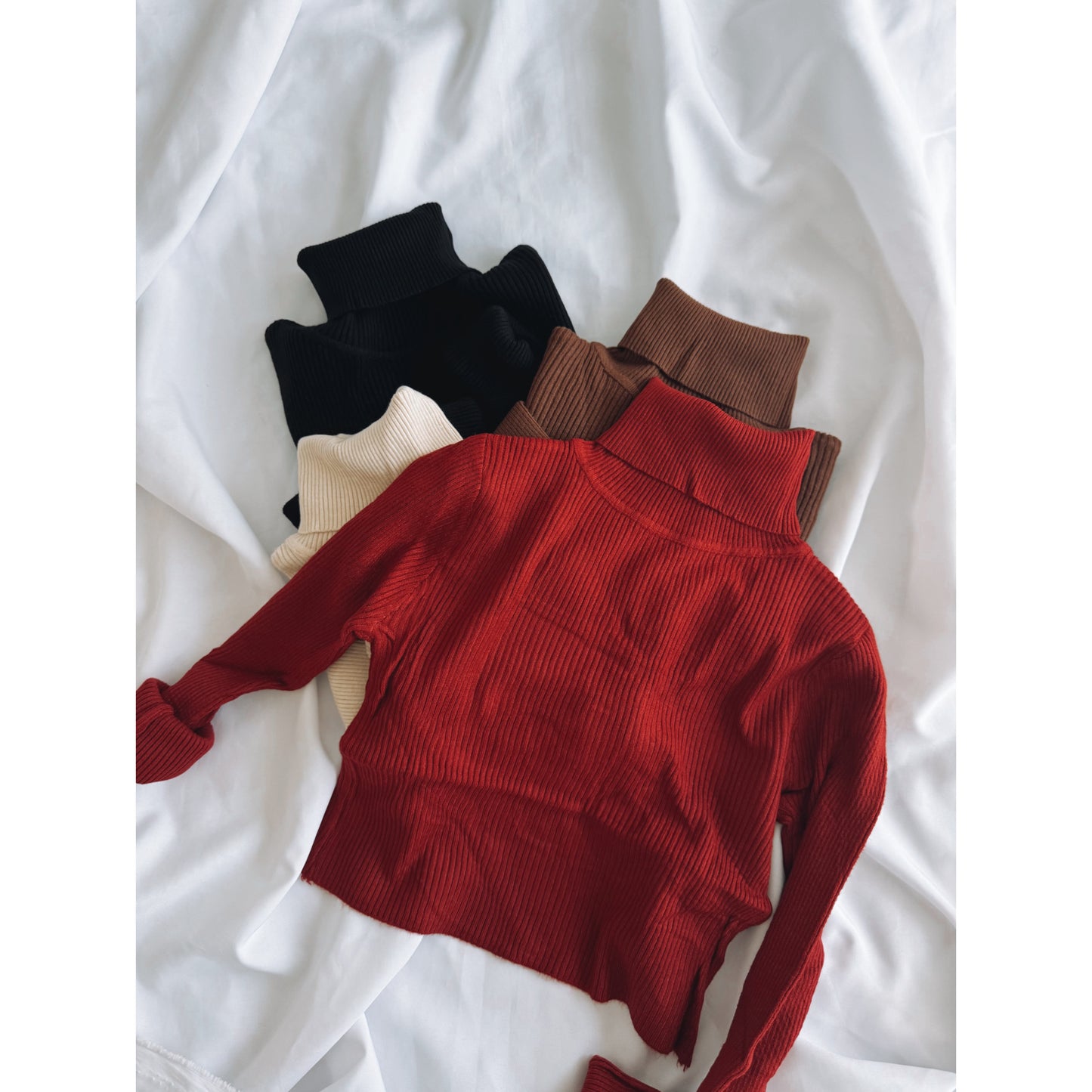 BEATLE CROP LANILLA CUELLO ALTO