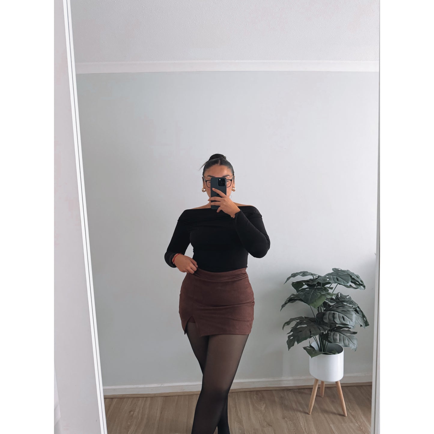 FALDA GAMUZA CON SHORT