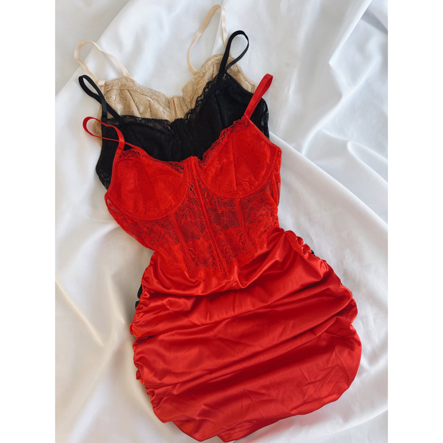 VESTIDO LENCERO