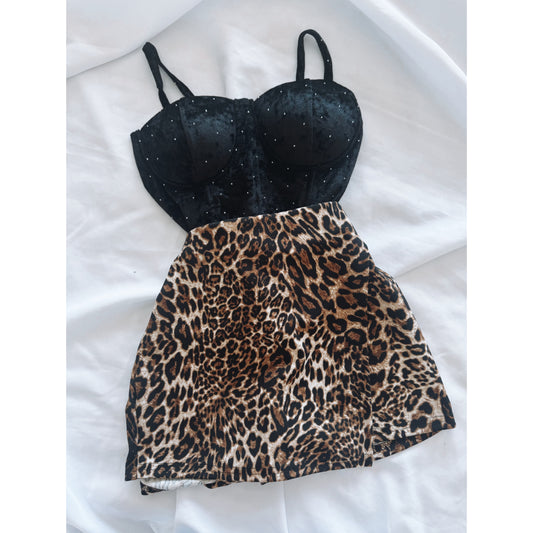 CONJUNTO FALDA SHORT PRINT + CORSÉ NEGRO