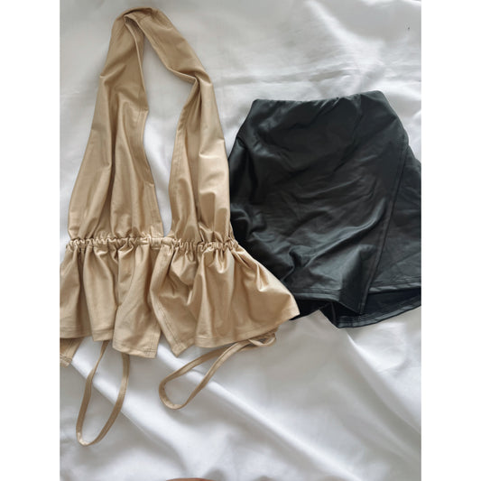 FALDA SHORT ECOCUERO + TOP ANASTASIA