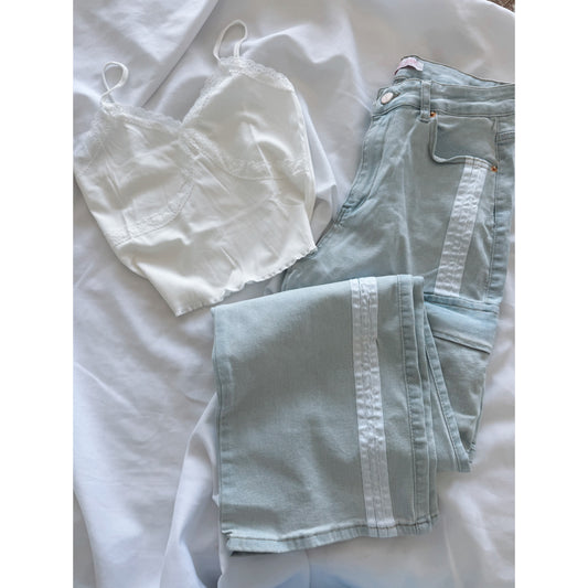 CONJUNTO CARGO JEANS 42 + TOP LENCERO BLANCO