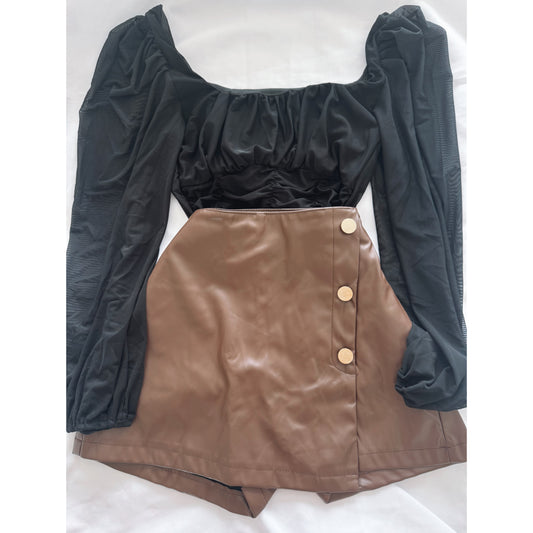 TOP TRASNPARENCIA + FALDA SHORT ECOCUERO S